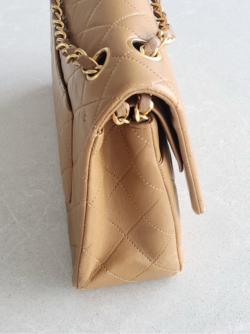 Chanel Classic Flap in Caramel Lambskin Series 1 Vintage 24k gold plated - Picture 6 of 8